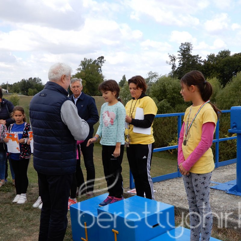 Mezei futóbajnokság Berettyóújfaluban 94